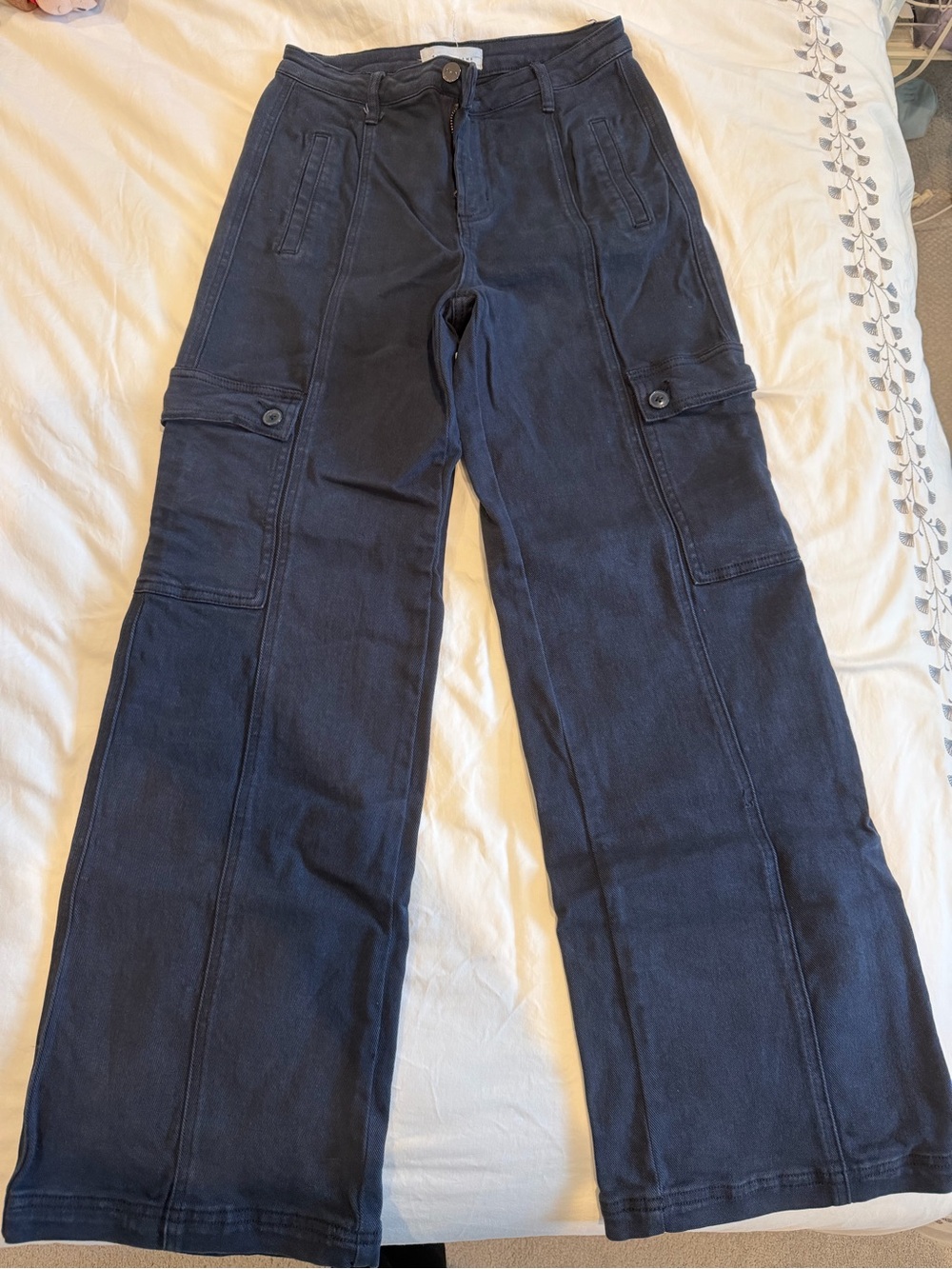 Risen Jeans Cargo Pants in Navy